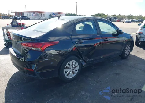 2020 Hyundai Accent Se z USA, uszkodzony, nr VIN 3KPC24A63LE114653